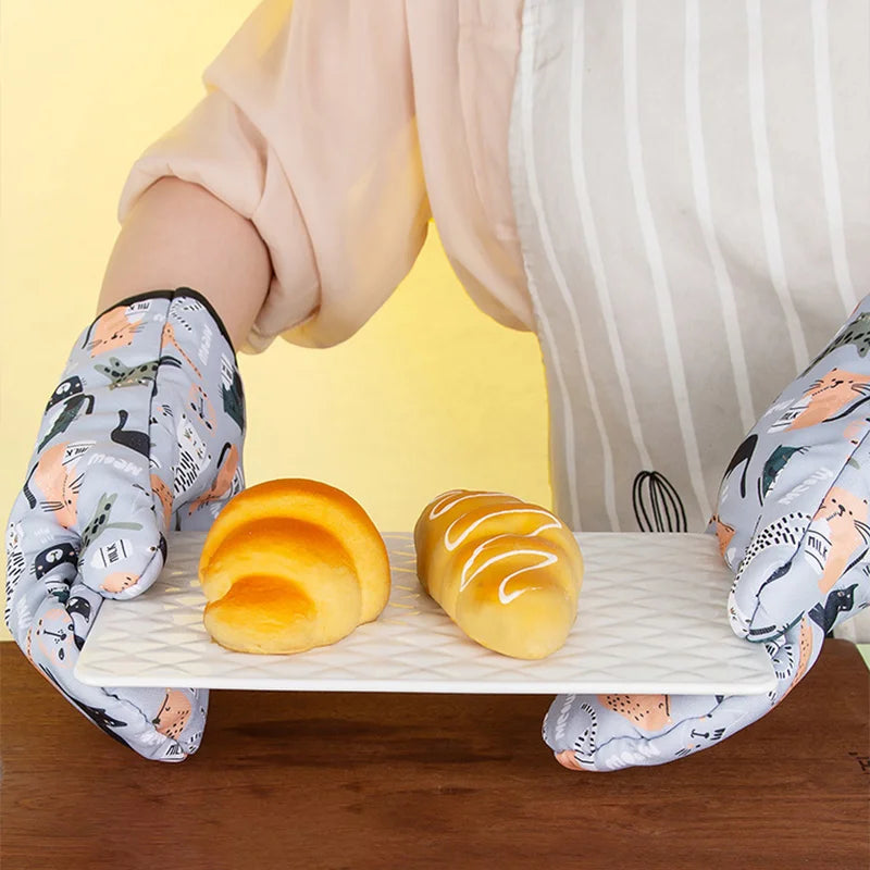 Heat-Resistant Oven Mitts β Non-Slip Kitchen Gloves