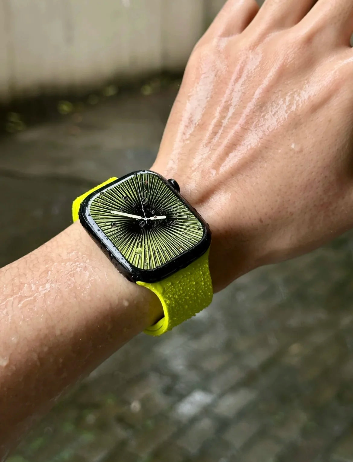 Adjustable Magnetic Strap for Apple Watch