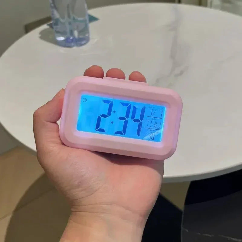 NeoDesk™ – LED Alarm & Calendar Clock