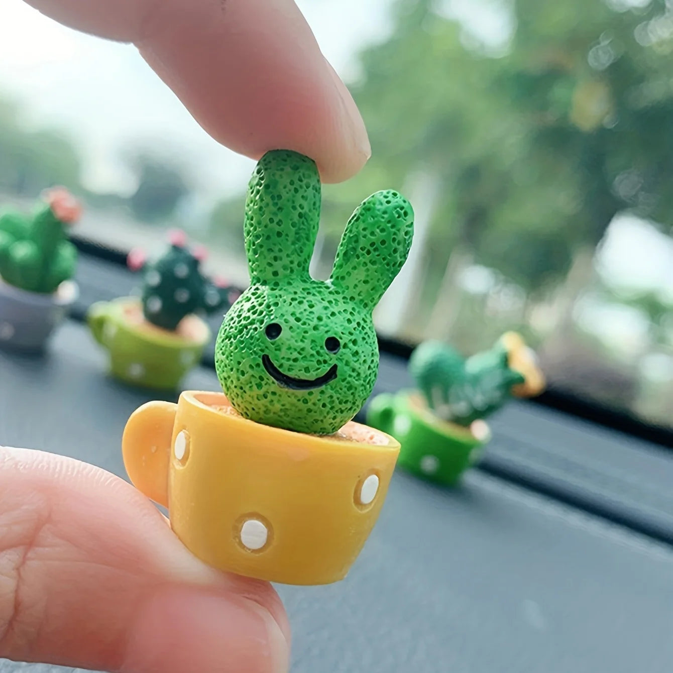 Mini Resin Succulent Set – 4pcs Faux Cactus Plants for Decor